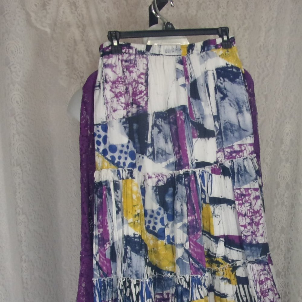 Peter Nygard Tiered Maxi Skirt Size Large NWOT